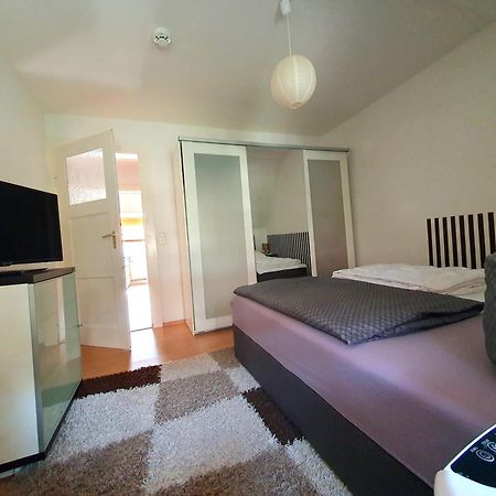 Apartment Am Suedpark Erfurt - Inkl Garten Mit Sitzlounge - Zentrumsnah Buitenkant foto