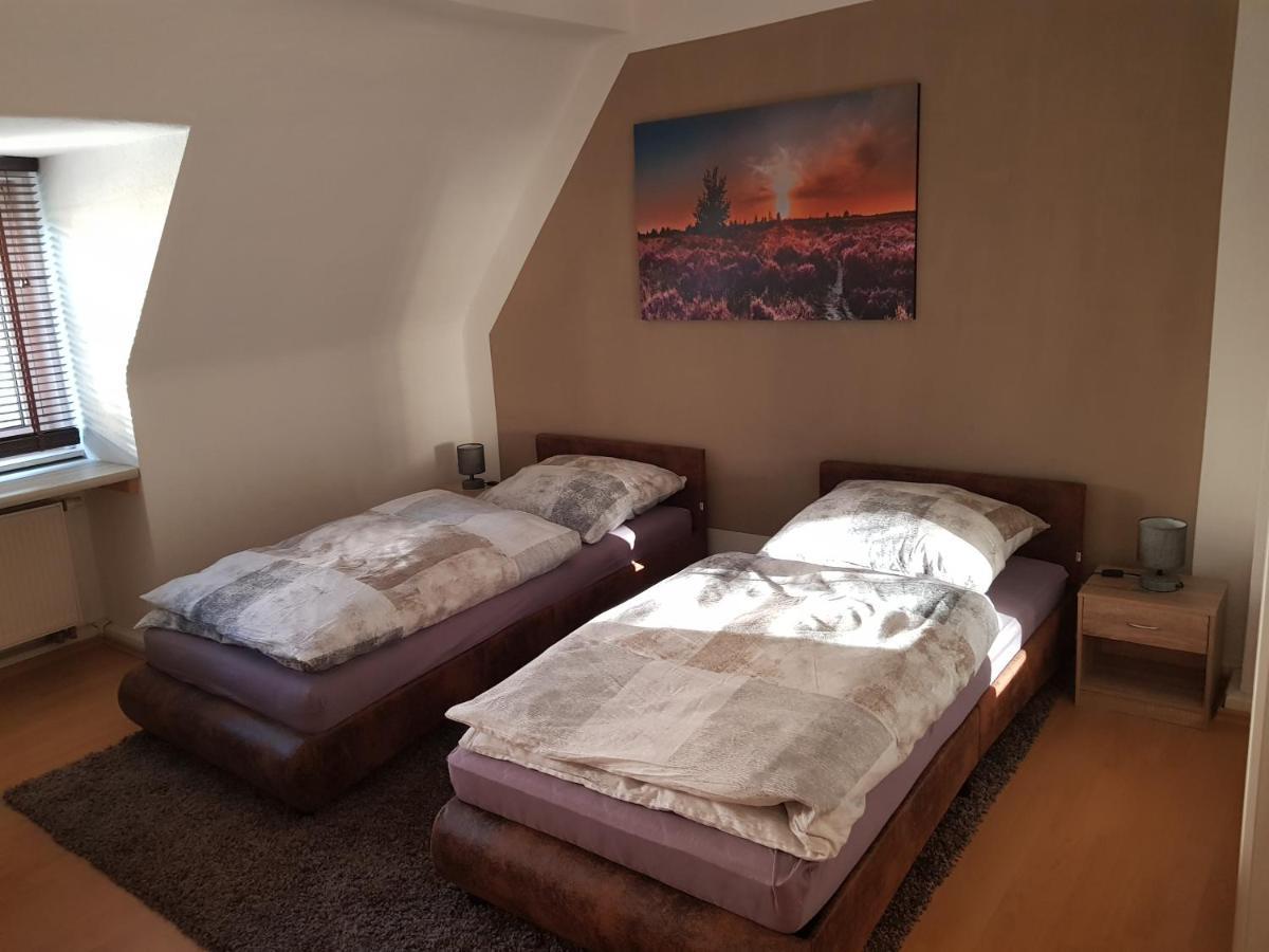 Apartment Am Suedpark Erfurt - Inkl Garten Mit Sitzlounge - Zentrumsnah Buitenkant foto