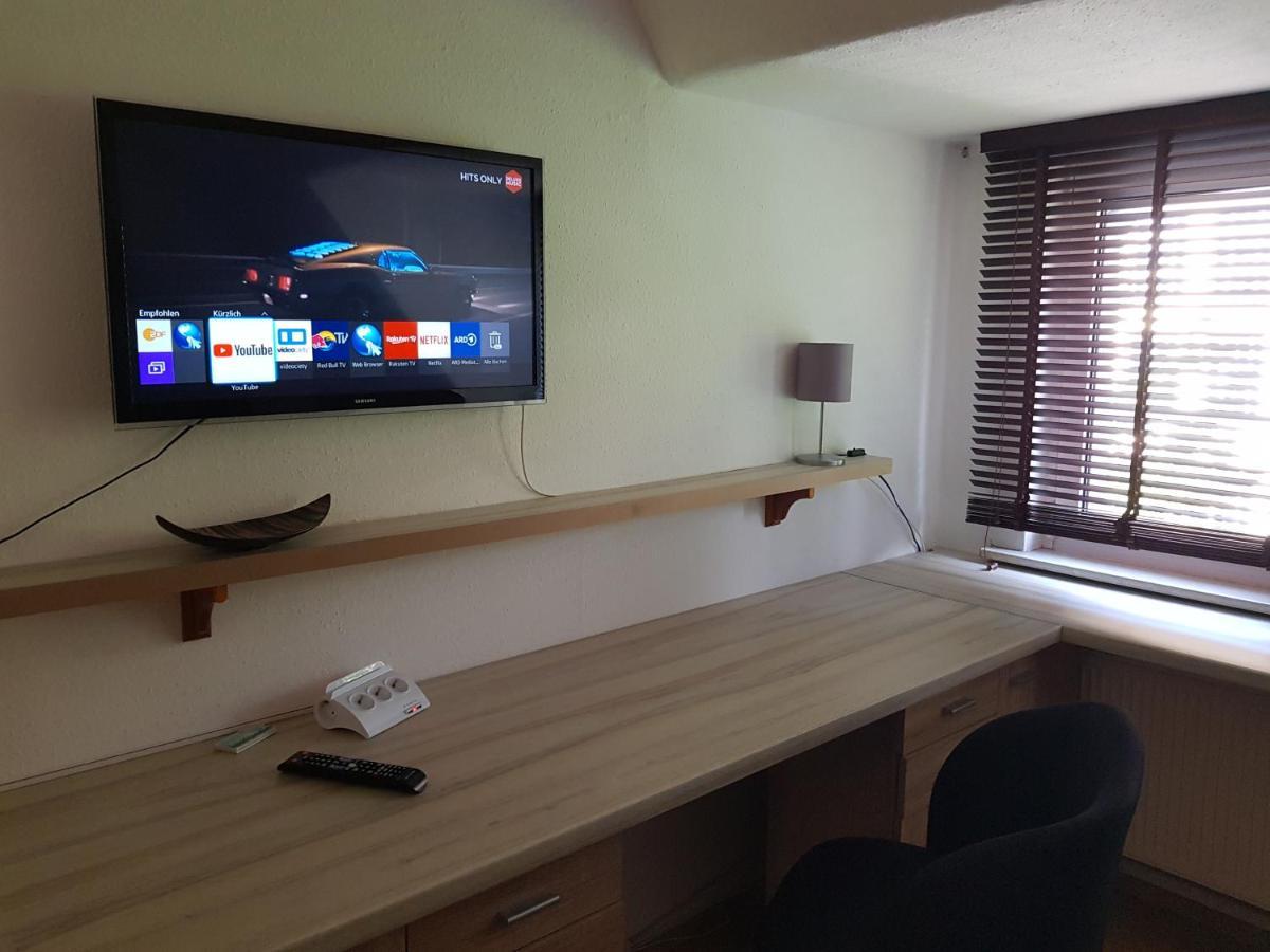 Apartment Am Suedpark Erfurt - Inkl Garten Mit Sitzlounge - Zentrumsnah Buitenkant foto