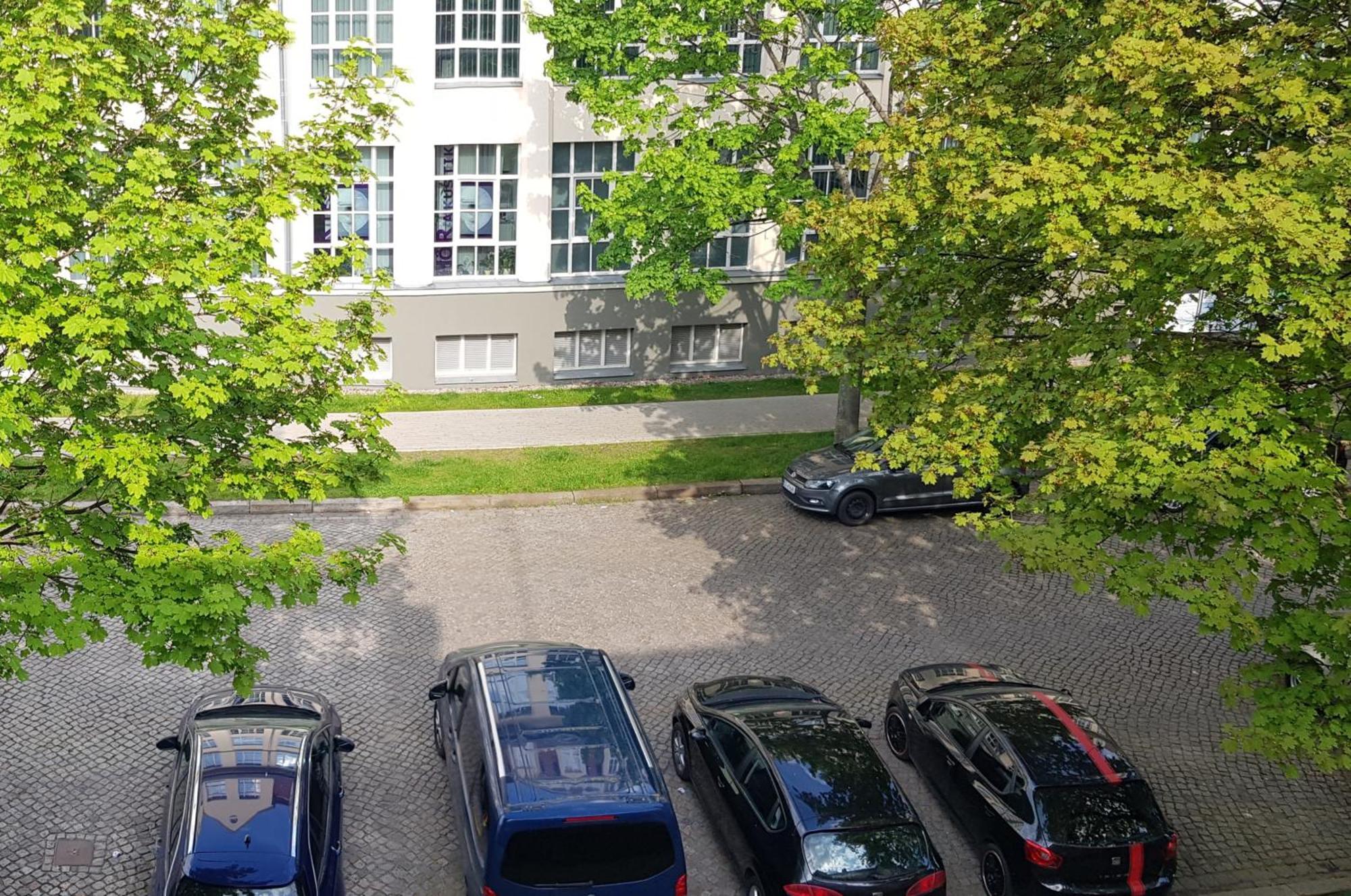 Apartment Am Suedpark Erfurt - Inkl Garten Mit Sitzlounge - Zentrumsnah Buitenkant foto