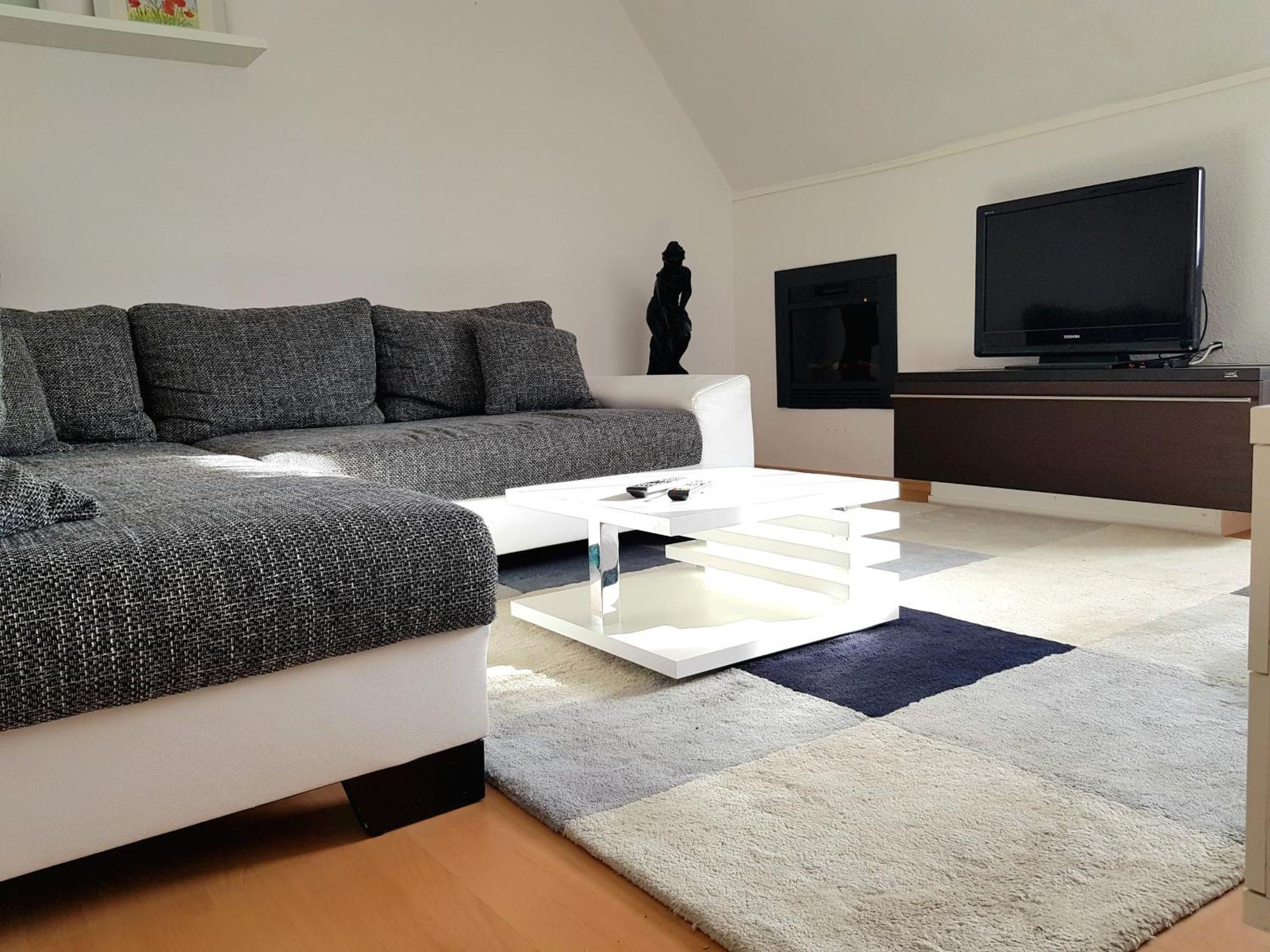 Apartment Am Suedpark Erfurt - Inkl Garten Mit Sitzlounge - Zentrumsnah Buitenkant foto